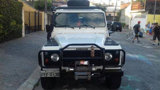 LAND ROVER DEFENDER 2.5 SW HCPU 130 4X4 TURBO DIESEL 4P MANUAL